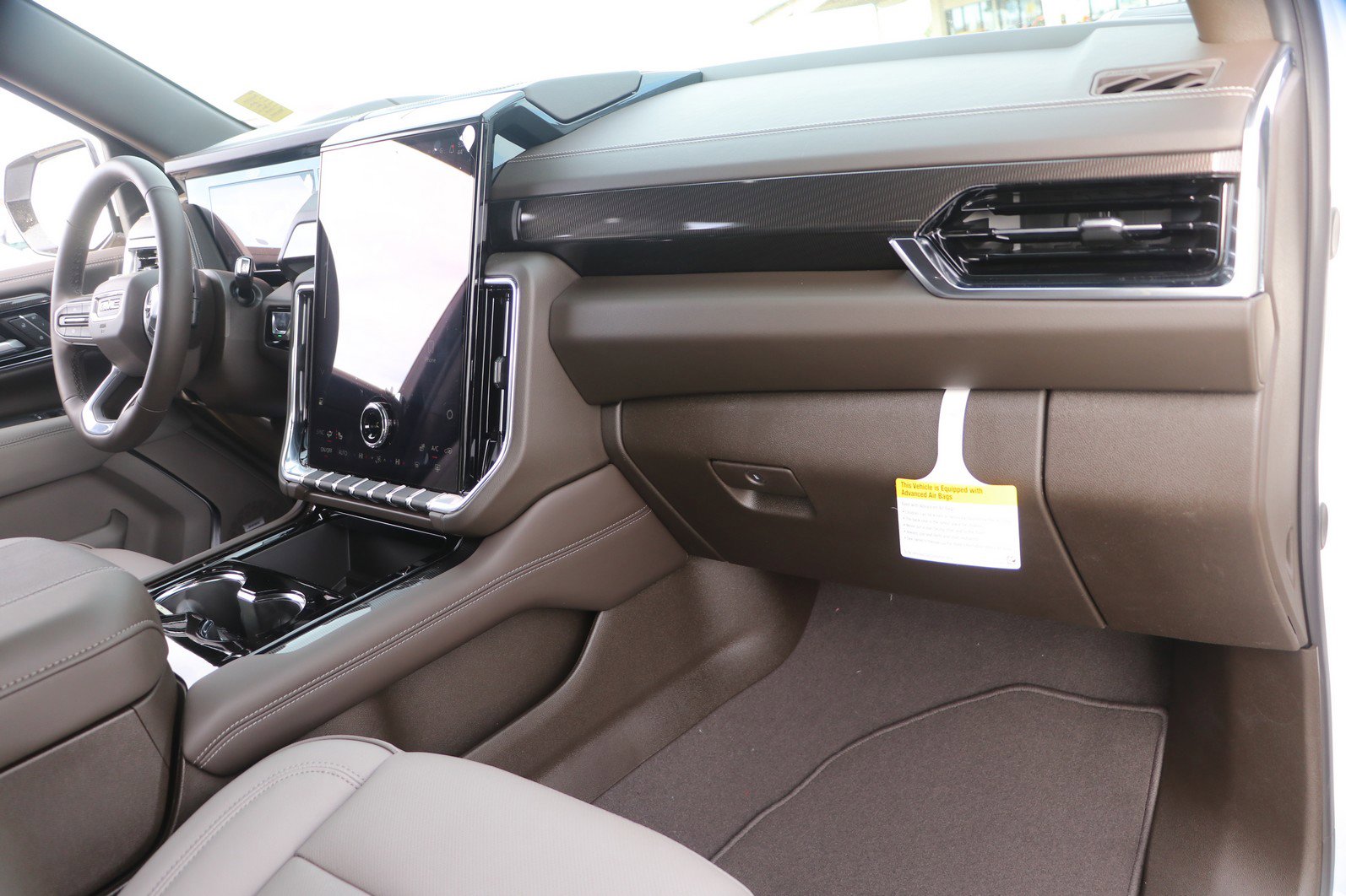 New 2026 GMC Yukon XL Elevation image 36