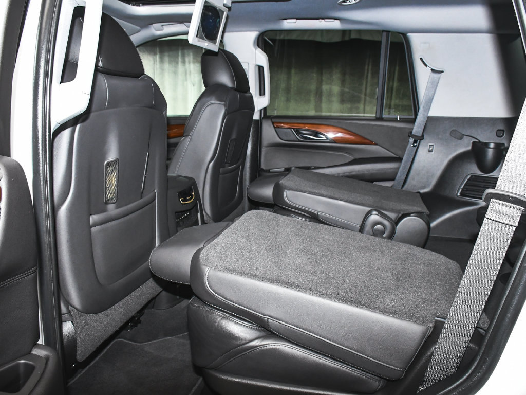 Used 2020 Cadillac Escalade Luxury AWD/4WD image 51