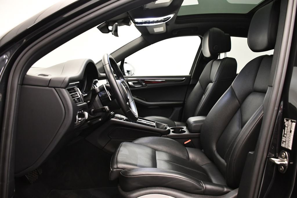 Used 2024 Porsche Macan S image 5