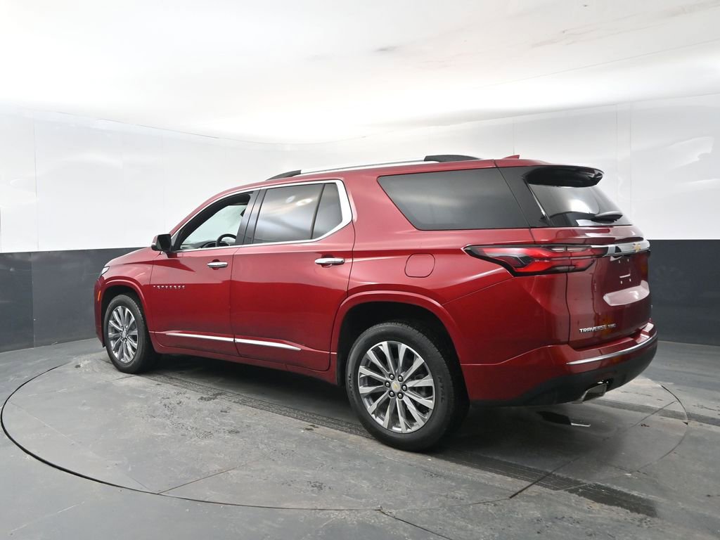 Used 2023 Chevrolet Traverse Premier image 3
