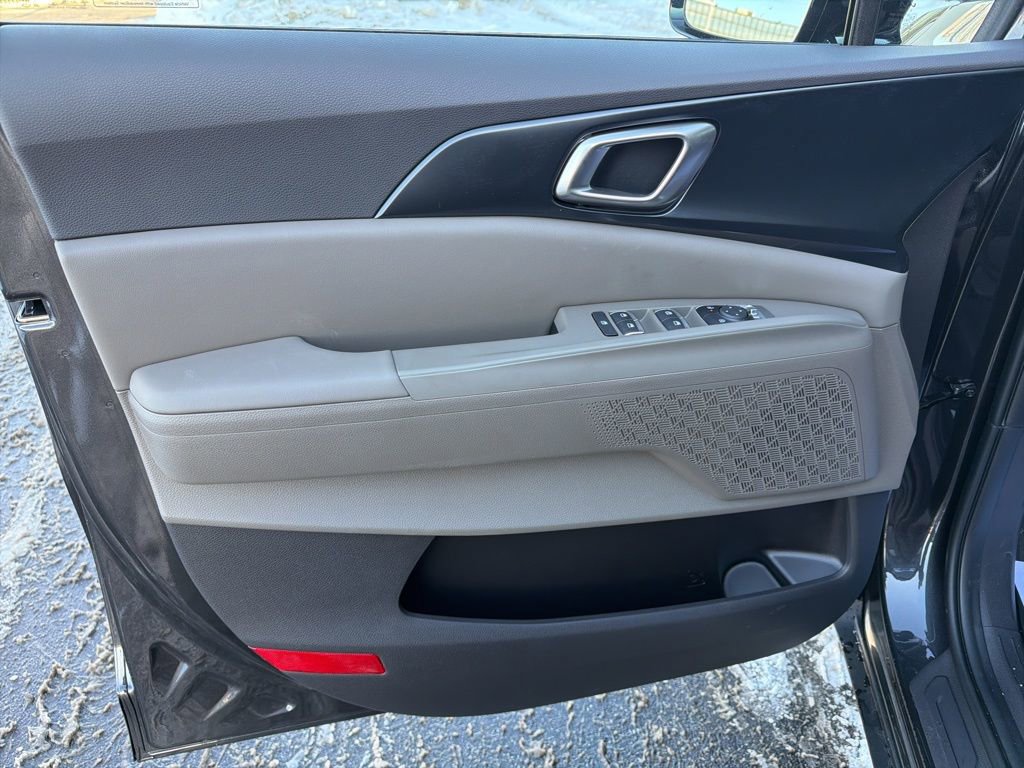 New 2026 Kia Carnival LX image 28