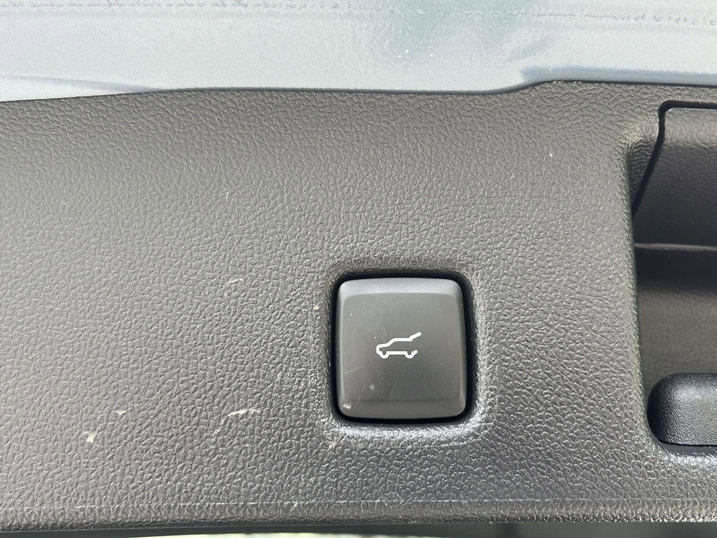 Used 2024 Ford Escape ST-Line w/ Tech Pack #1 image 25