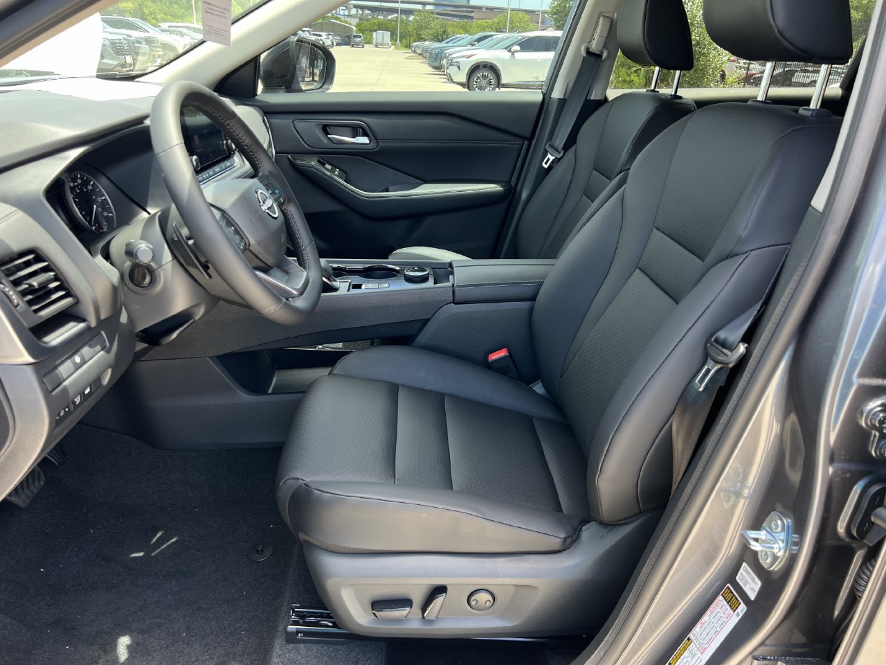 New 2026 Nissan Rogue Dark Armor AWD/4WD image 13