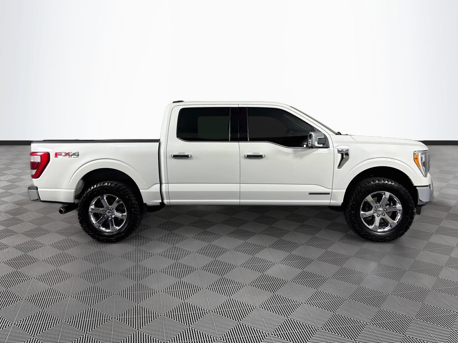 Used 2023 Ford F150 Lariat w/ Max Trailer Tow Package AWD/4WD image 8