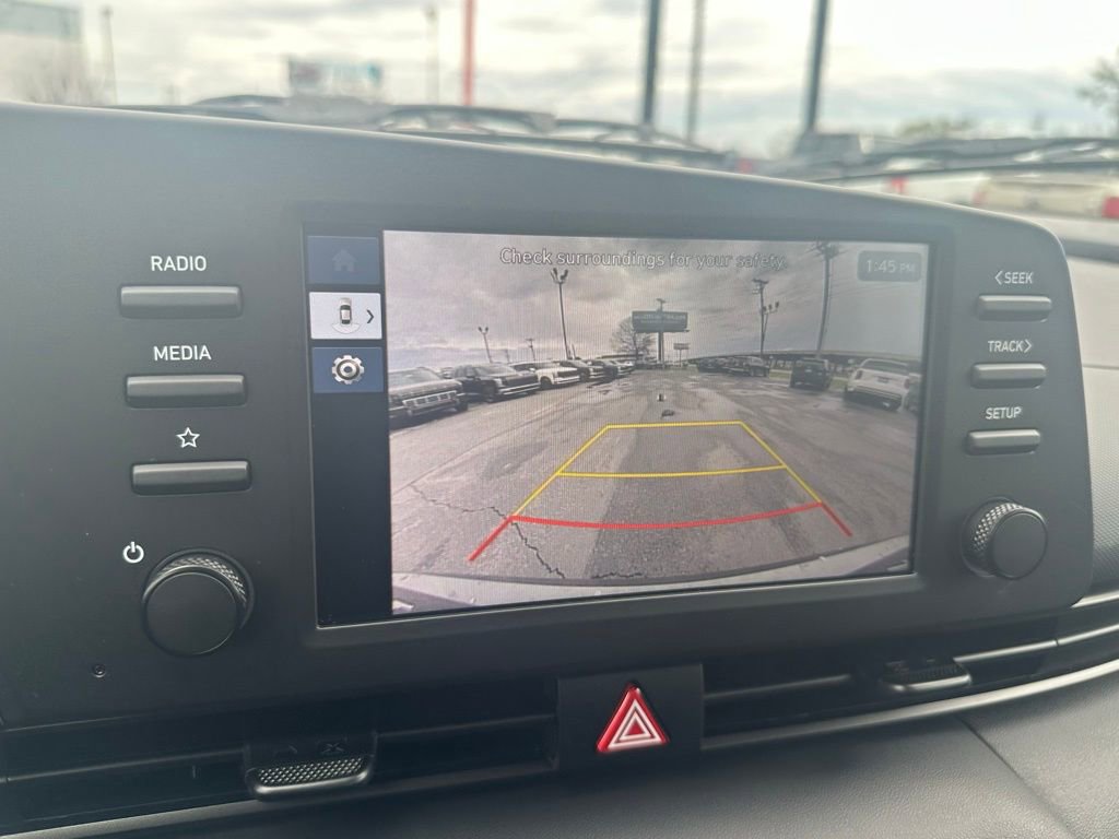 Used 2025 Hyundai Elantra Sport image 16