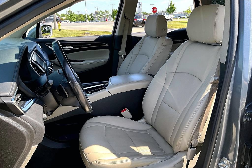 Used 2020 Buick Enclave Premium w/ Sun and Sites Package FWD image 15