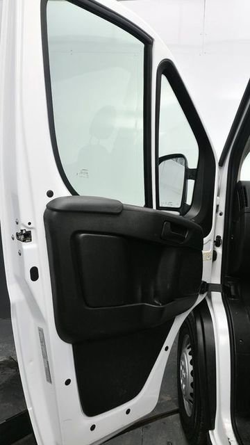 Used 2025 RAM ProMaster 2500 w/ Convenience Group image 14