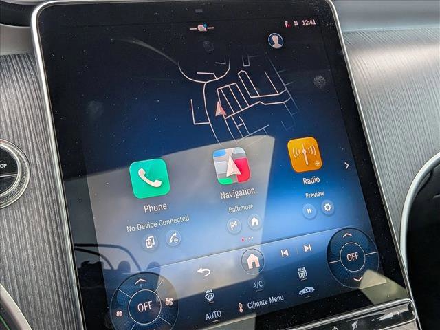 Used 2025 Mercedes-Benz GLC 300 4MATIC image 11