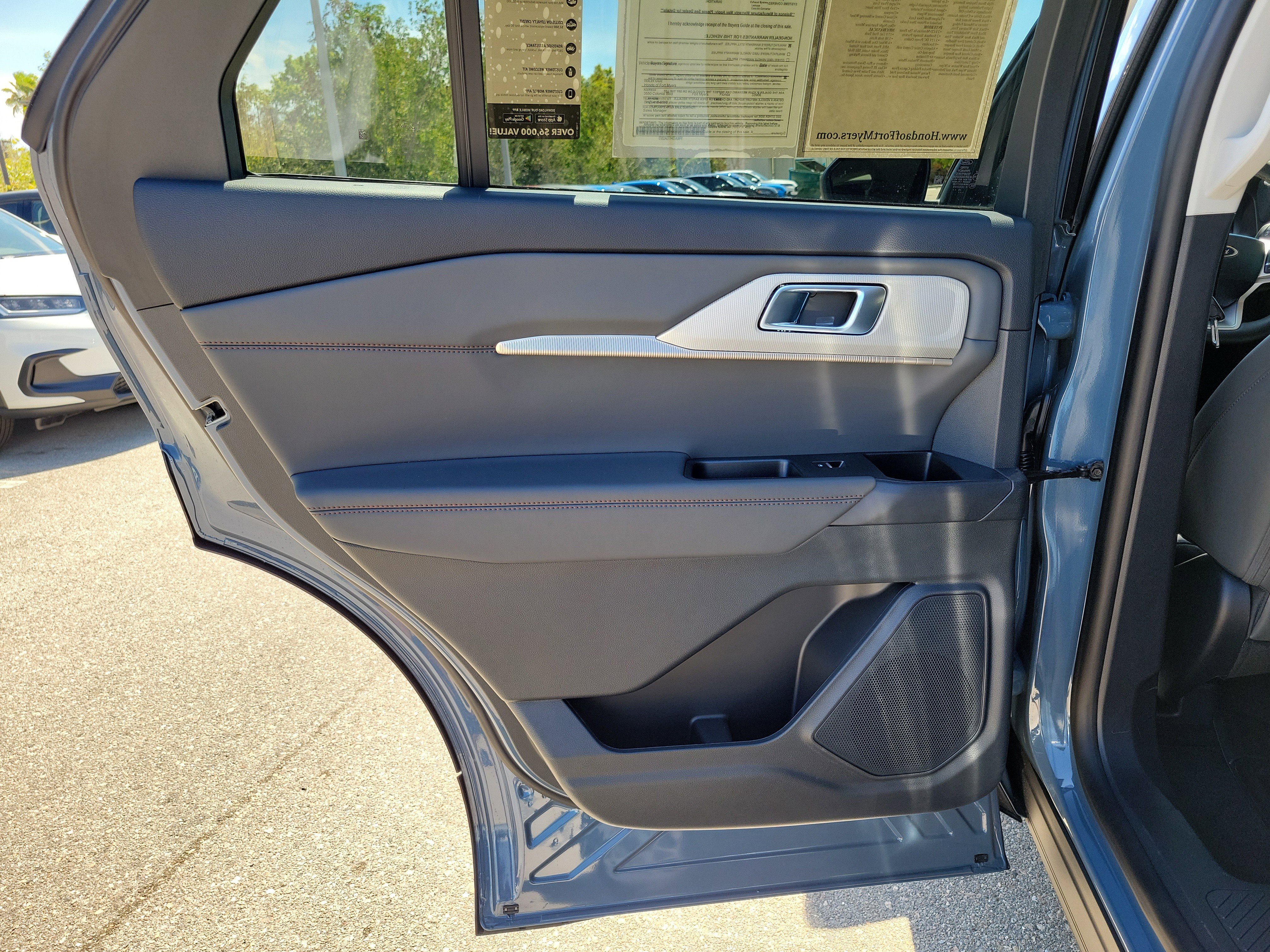 Used 2026 Ford Explorer Active w/ Active Comfort Package image 16