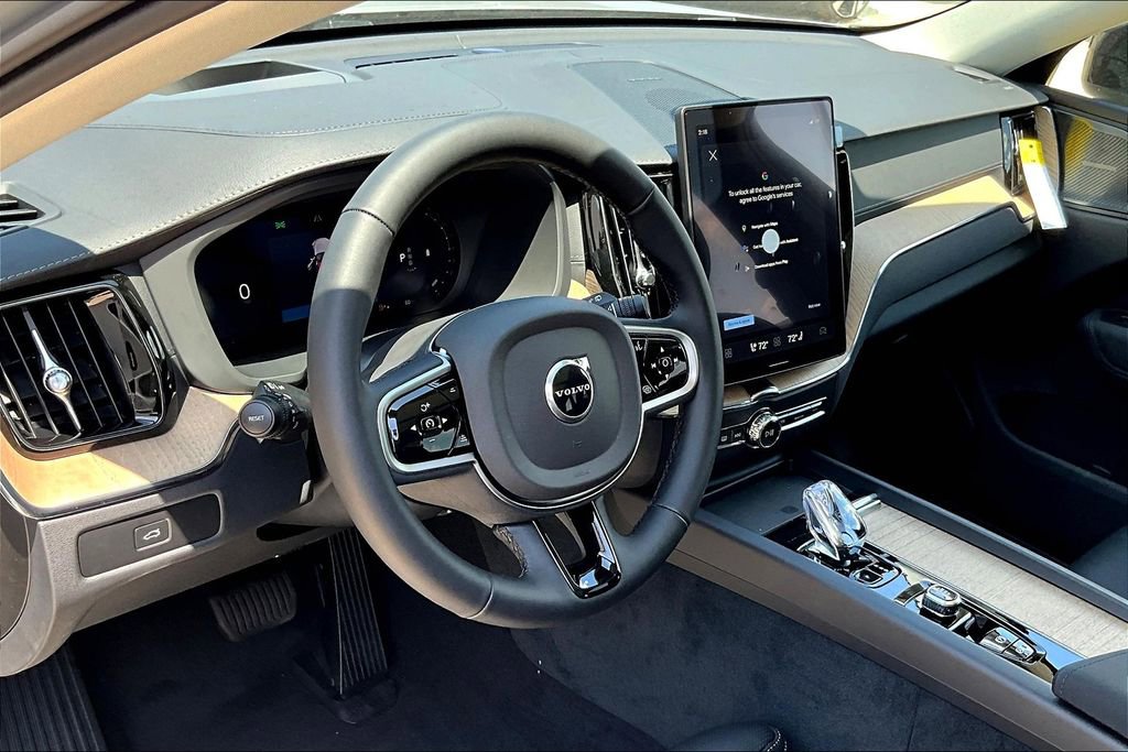 New 2026 Volvo XC60 B5 Ultra w/ Climate Package image 20