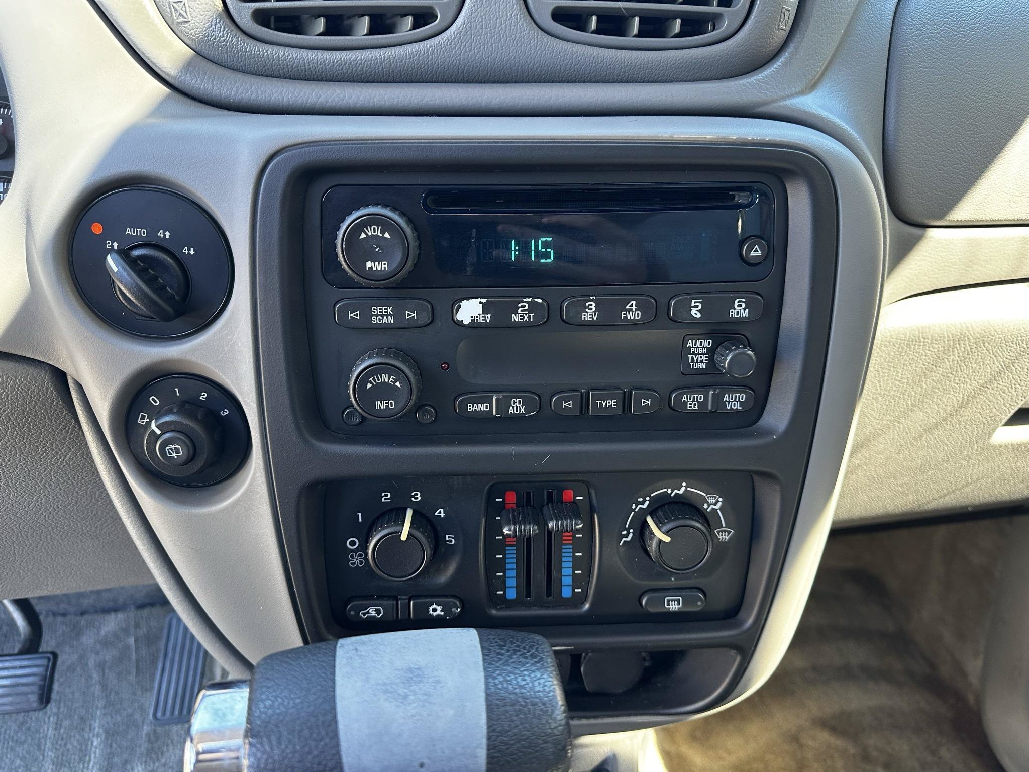 Used 2008 Chevrolet TrailBlazer LT w/ Sun And Sound Package AWD/4WD image 15