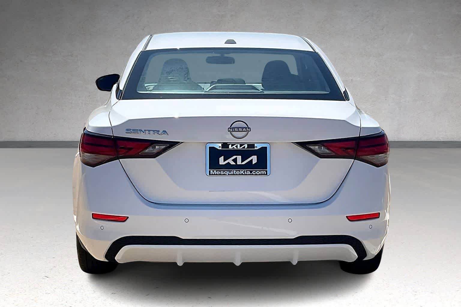 Used 2025 Nissan Sentra SV FWD image 5