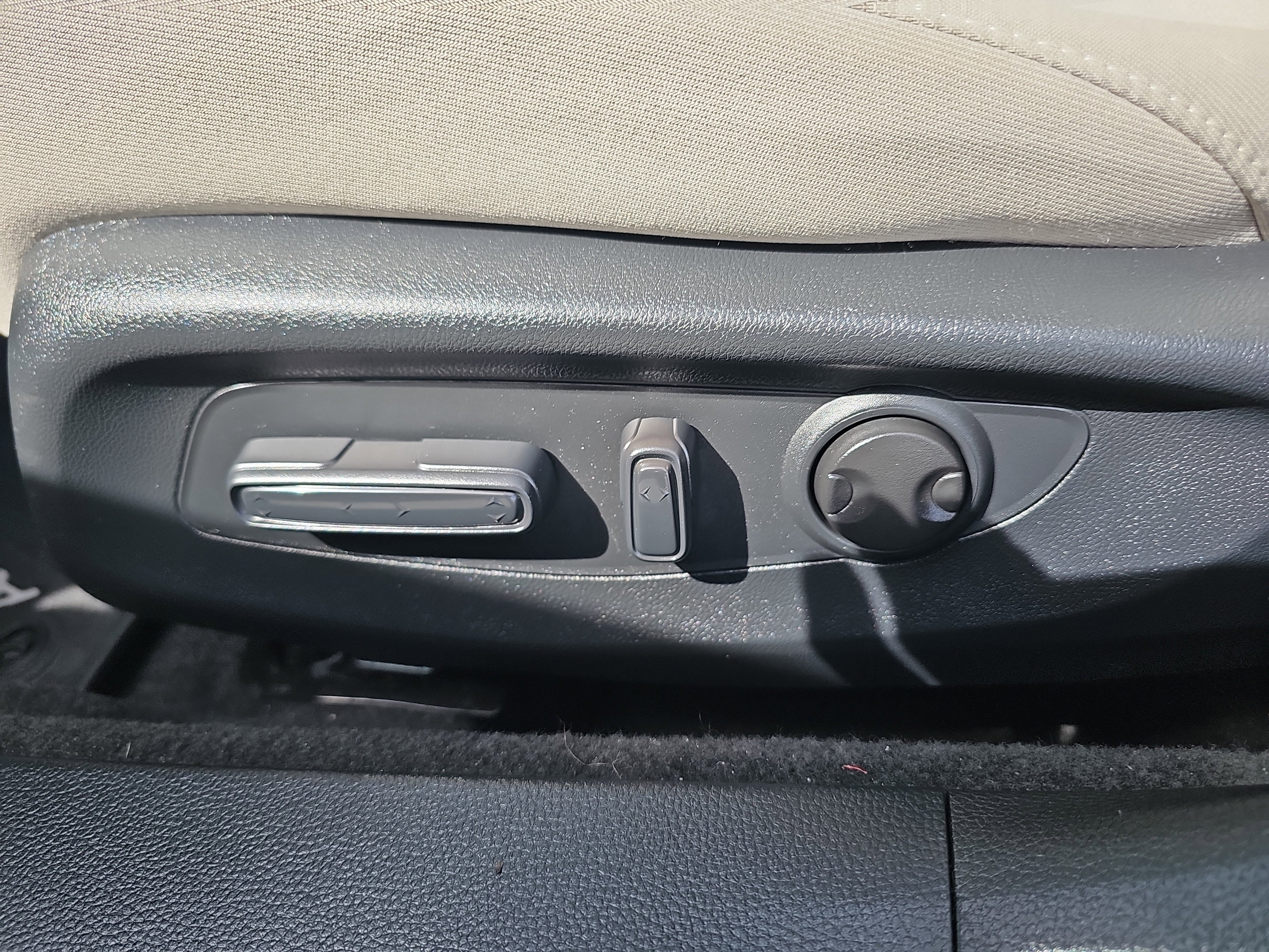 Certified 2023 Honda Accord EX image 23