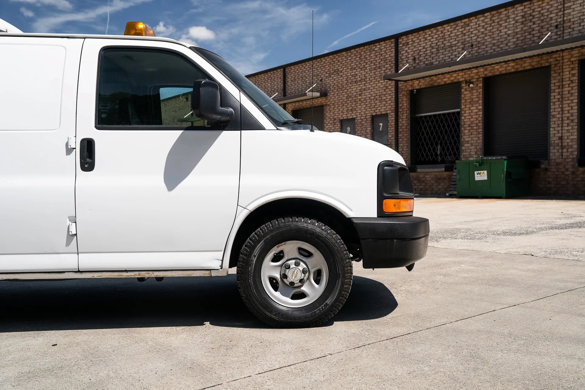Used 2007 Chevrolet Express 1500 RWD image 13