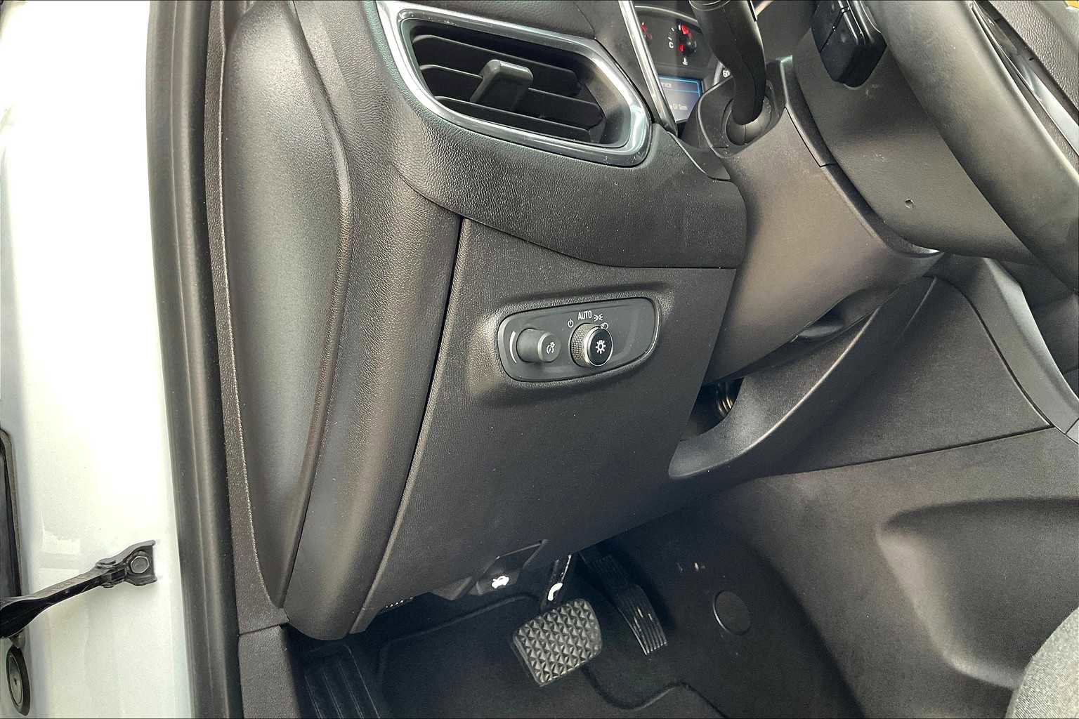 Used 2024 Chevrolet Equinox LT image 61