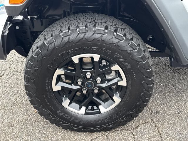 Certified 2025 Jeep Wrangler Unlimited Rubicon 4xe w/ Safety Group AWD/4WD image 13