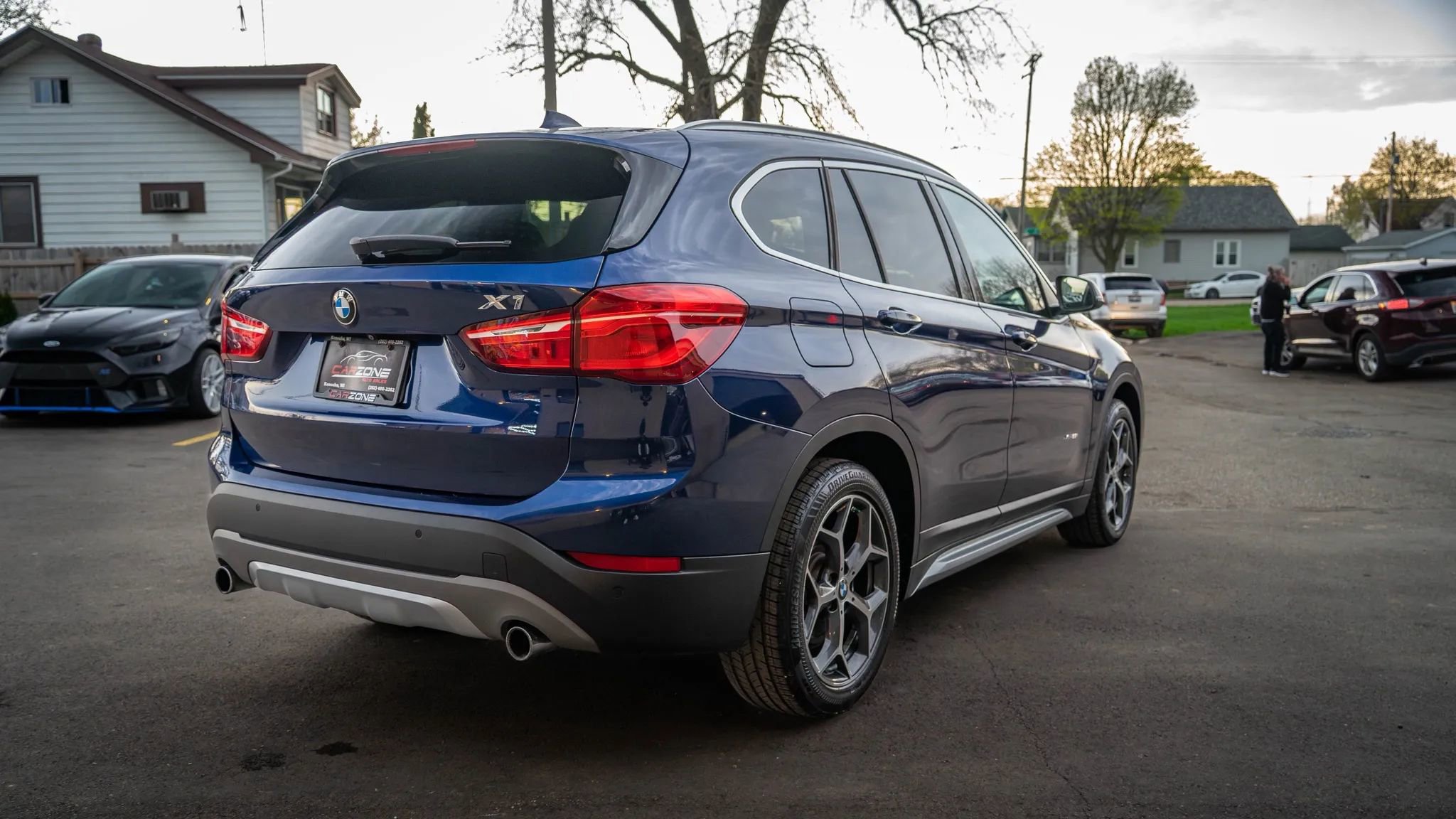 Used 2017 BMW X1 xDrive28i AWD/4WD image 3