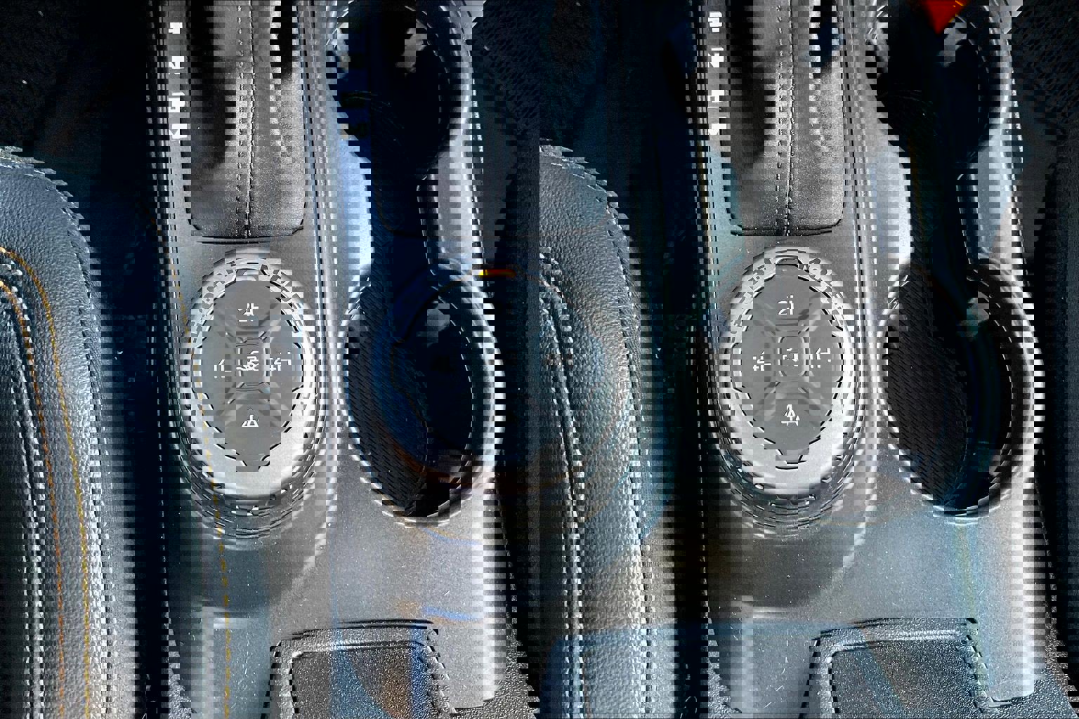 Used 2023 Ford Bronco Badlands image 23