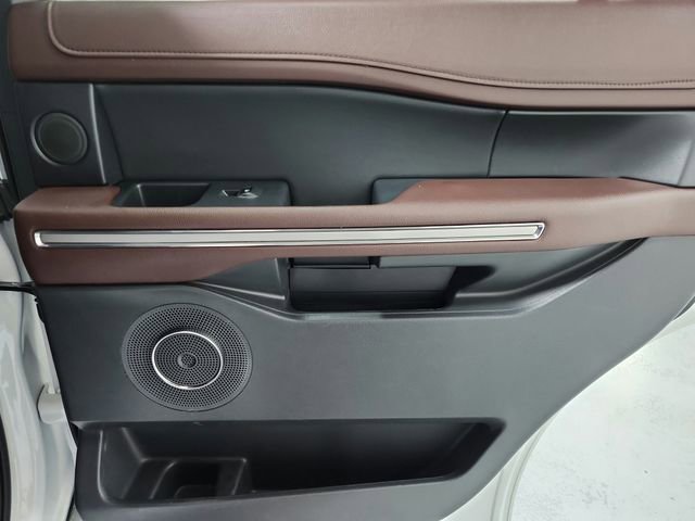 Used 2024 Ford Expedition Limited image 54