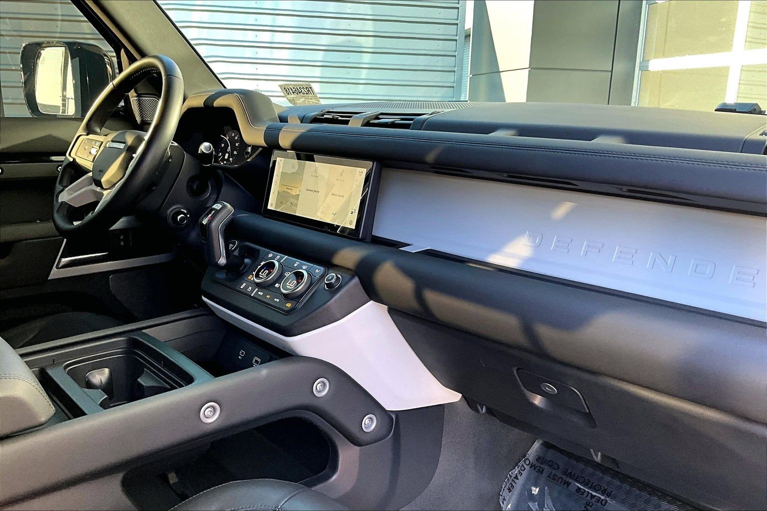 Used 2024 Land Rover Defender 110 S image 16