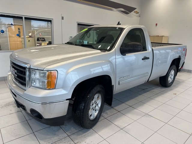 Used 2010 GMC Sierra 1500 SLE w/ SLE Preferred Package image 3