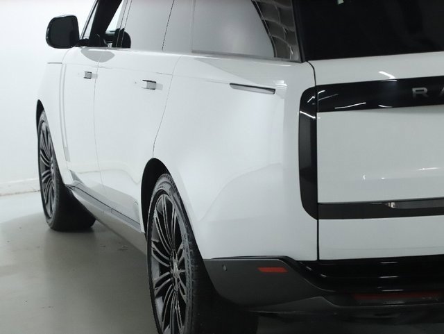 Certified 2022 Land Rover Range Rover Long Wheelbase SE image 5