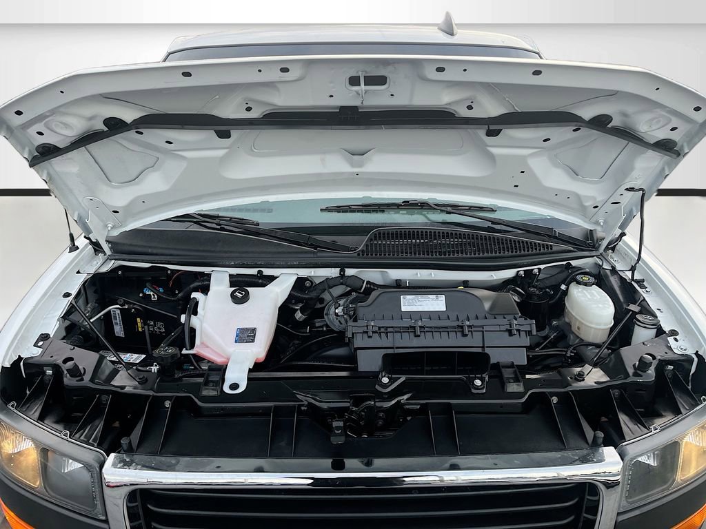 Used 2024 GMC Savana 2500 w/ Driver Convenience Package image 26