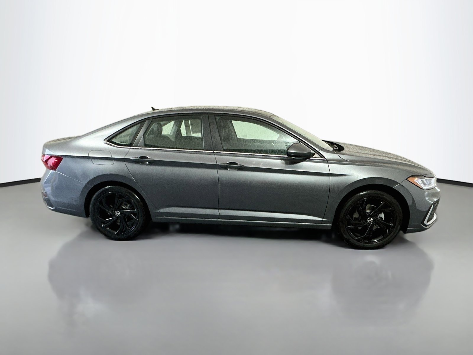 New 2027 Volkswagen Jetta SE FWD image 7