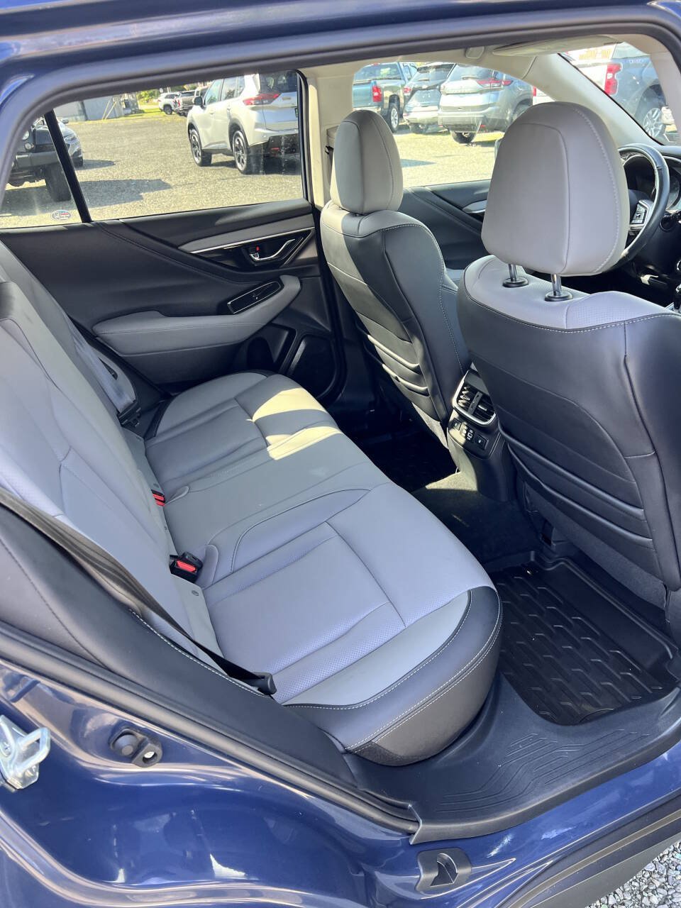 Used 2024 Subaru Outback Limited AWD/4WD image 14
