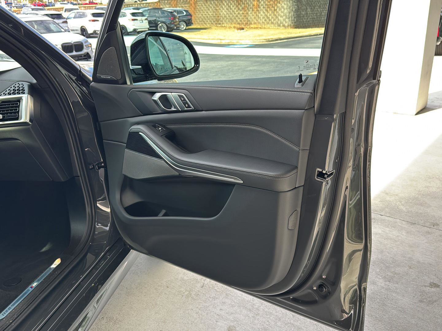 New 2026 BMW X5 sDrive40i w/ Executive Package image 12