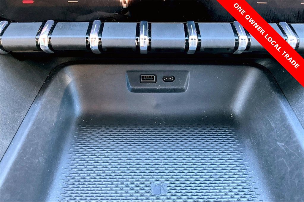 Used 2025 GMC Terrain Elevation w/ Elevation Premium Package image 31