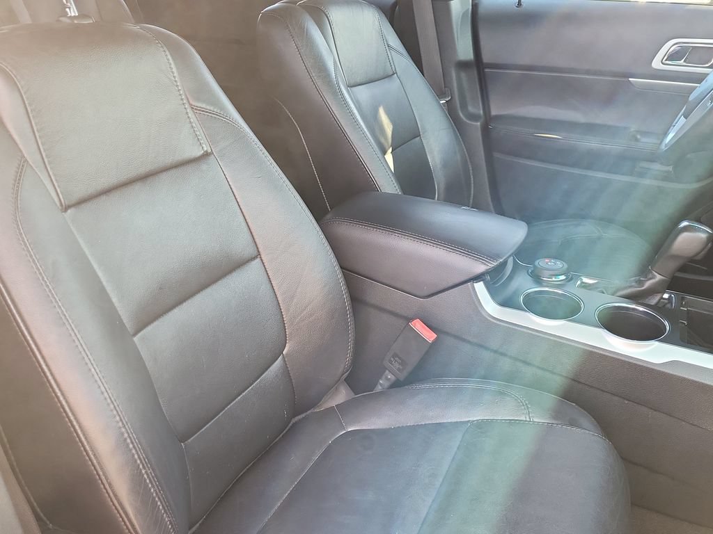 Used 2013 Ford Explorer XLT AWD/4WD image 21