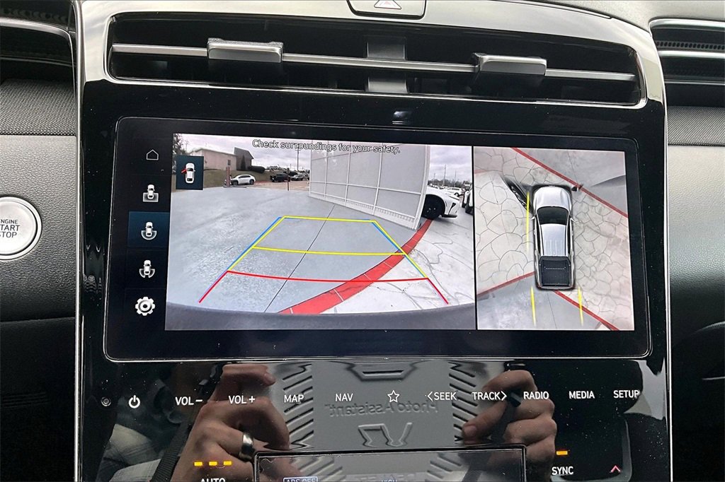 Used 2023 Hyundai Santa Cruz Limited image 15