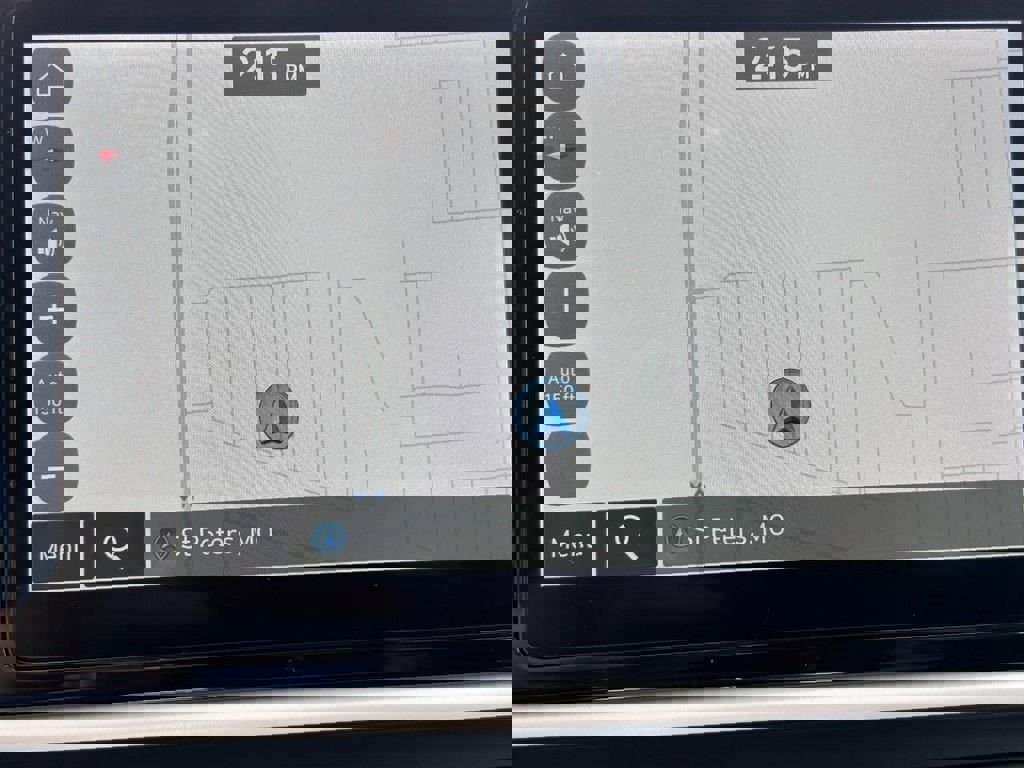 Certified 2025 Hyundai Venue Limited image 17