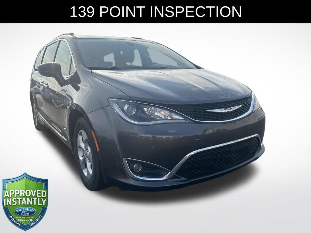 Used 2017 Chrysler Pacifica Touring-L Plus FWD video 1