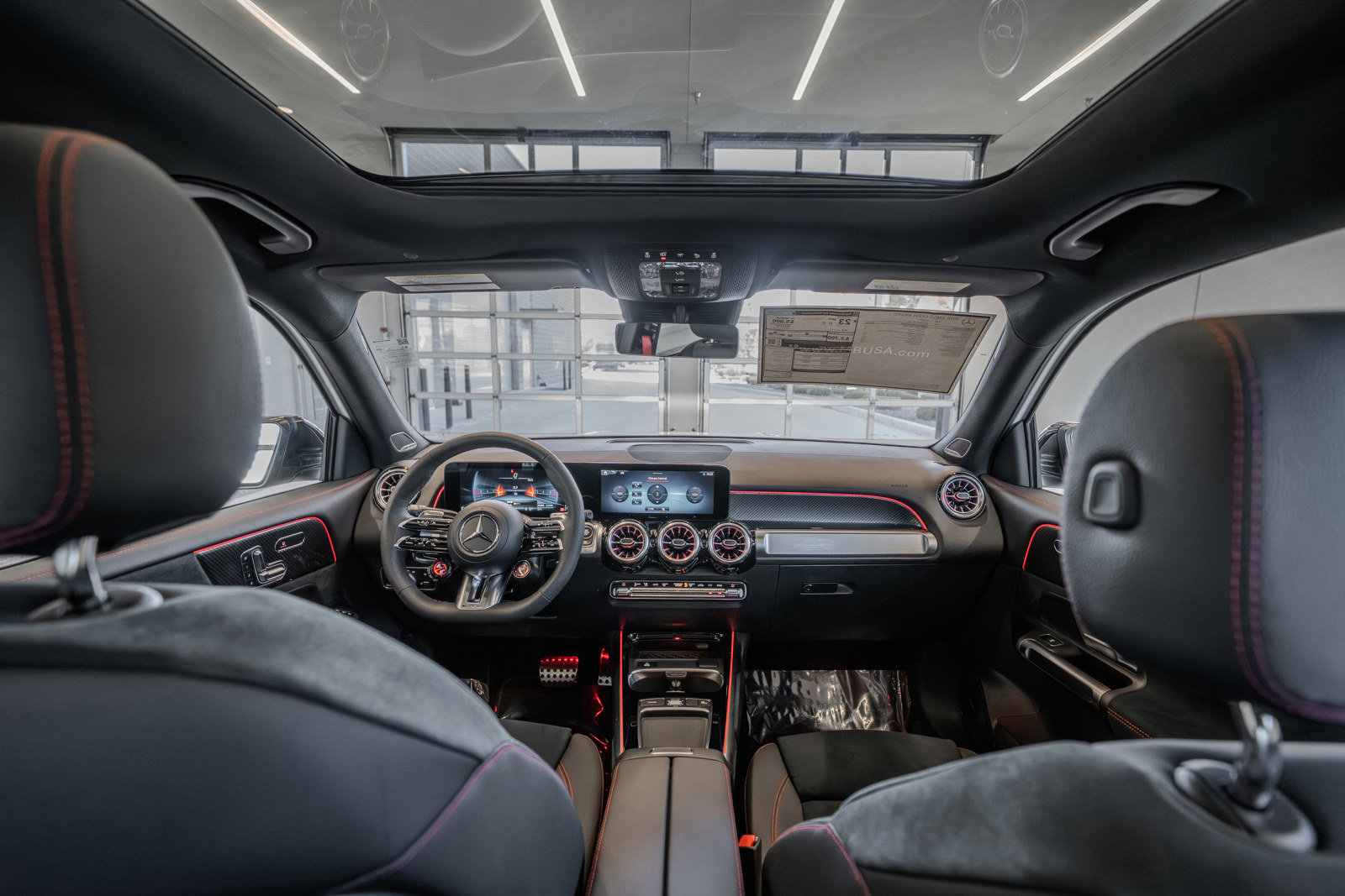 New 2026 Mercedes-Benz GLB 35 AMG 4MATIC image 27