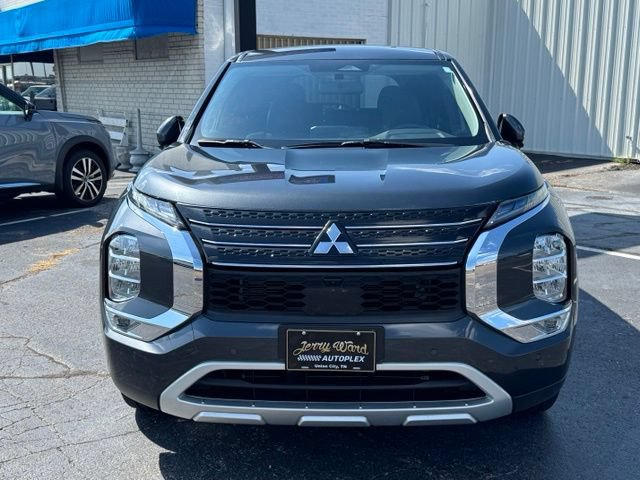 Used 2024 Mitsubishi Outlander SE FWD image 2