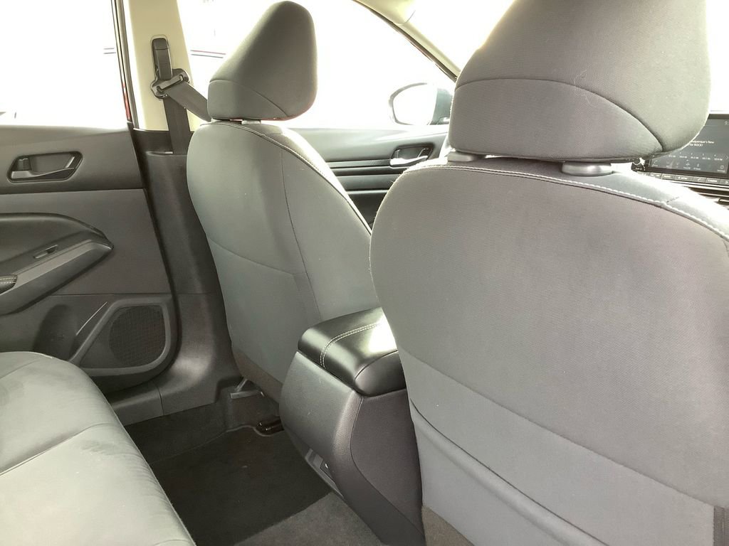 Used 2024 Nissan Altima 2.5 SV image 17