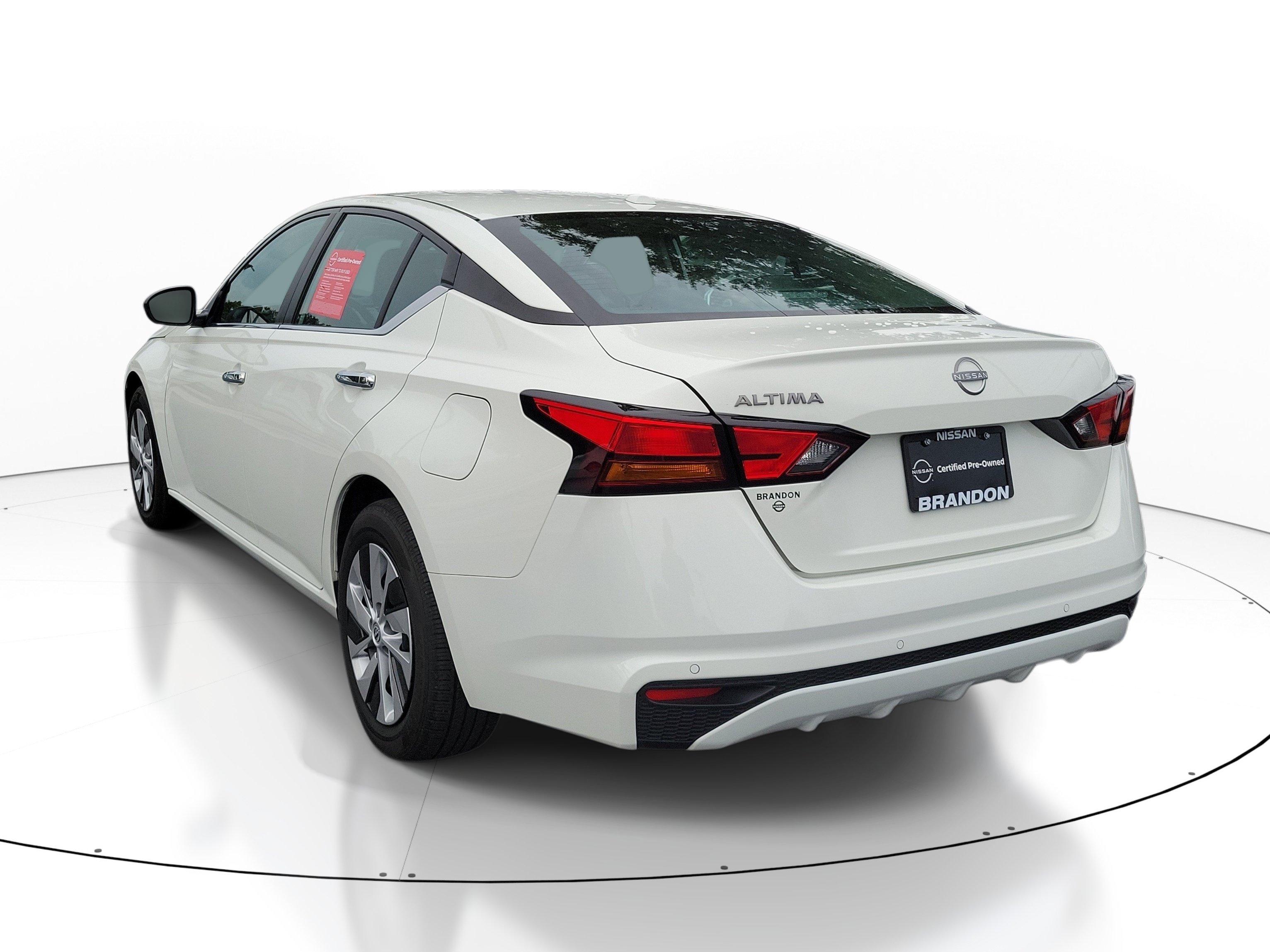 Certified 2025 Nissan Altima 2.5 S FWD image 5