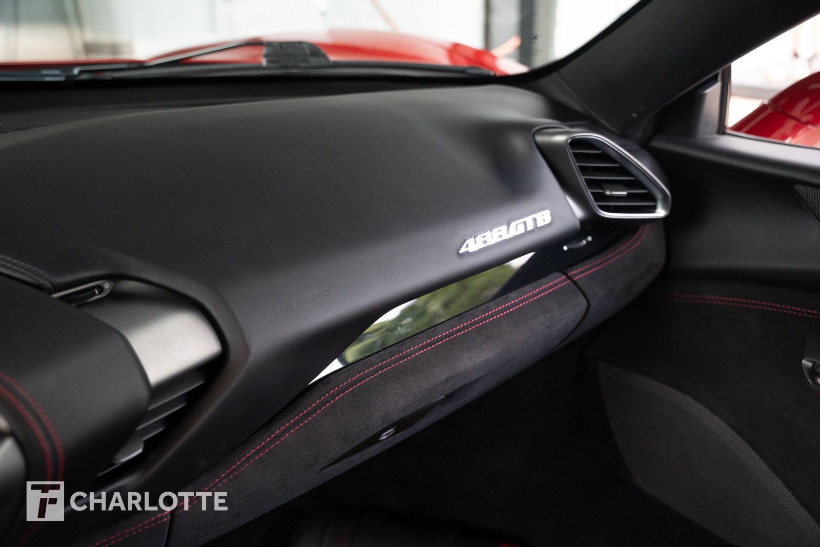 Used 2017 Ferrari 488 GTB RWD image 30