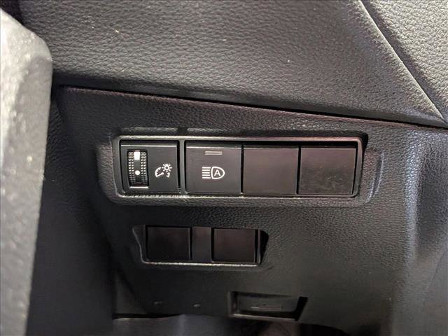Used 2022 Toyota Corolla Cross LE w/ Moonroof Package FWD image 14