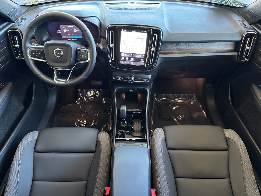 Certified 2023 Volvo XC40 Recharge Ultimate AWD/4WD image 12
