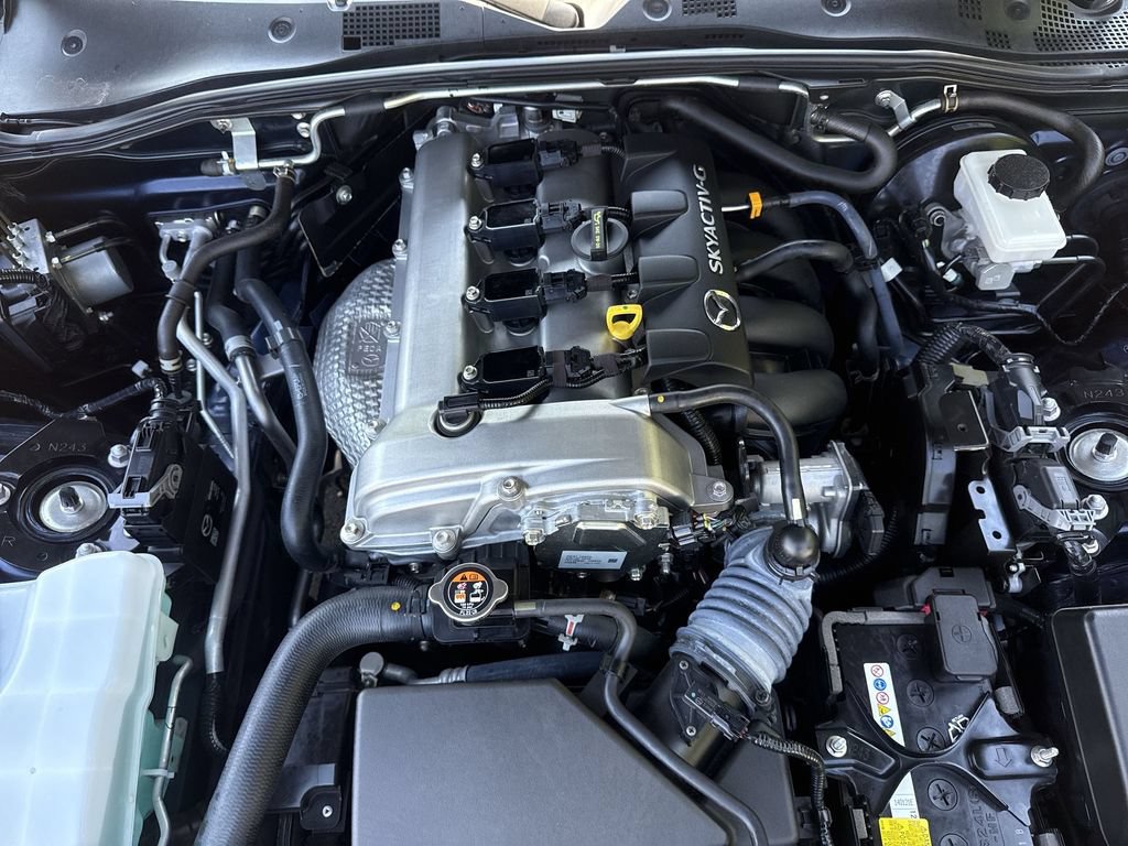 Used 2021 MAZDA MX-5 Miata Grand Touring RWD image 18