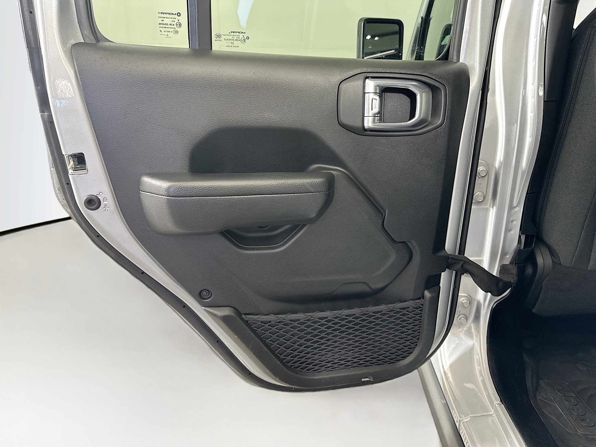 Used 2024 Jeep Wrangler Unlimited AWD/4WD image 26