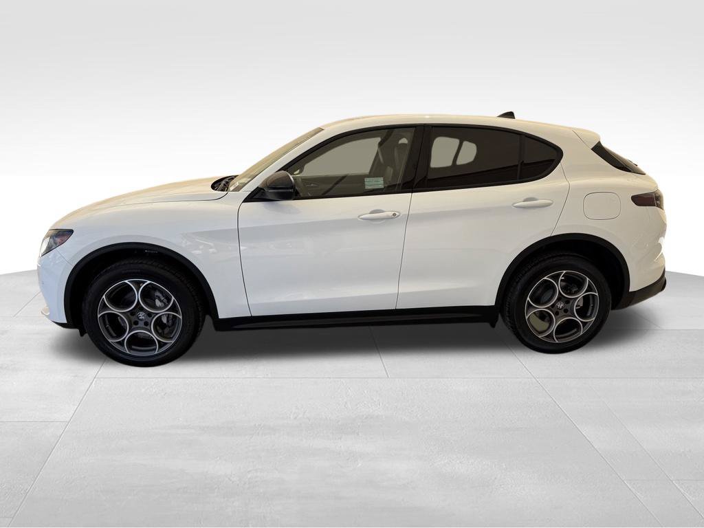 New 2026 Alfa Romeo Stelvio Sprint w/ Convenience Package AWD/4WD image 10