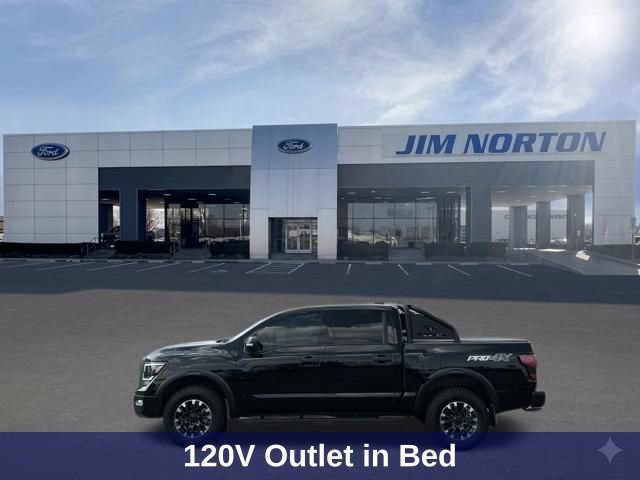 Used 2023 Nissan Titan PRO-4X w/ Pro-4x Convenience Package AWD/4WD image 8