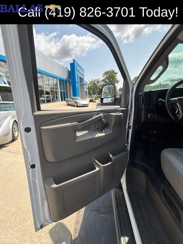 Certified 2018 Chevrolet Express 3500 LS RWD image 7