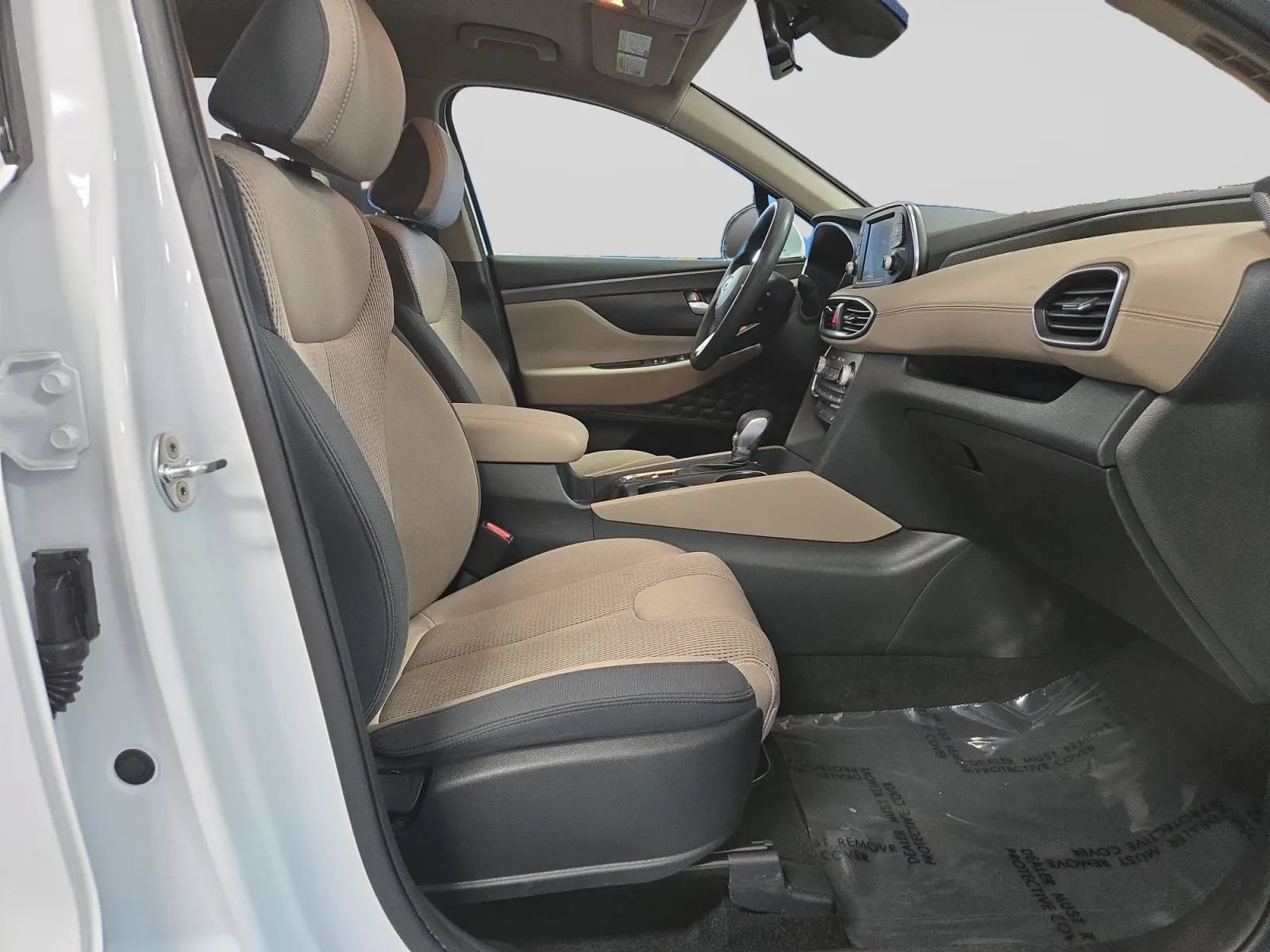 Used 2019 Hyundai Santa Fe SEL FWD image 33