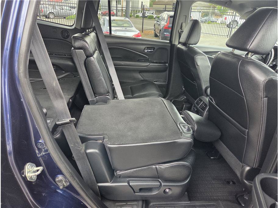 Used 2020 Honda Pilot Black Edition image 33