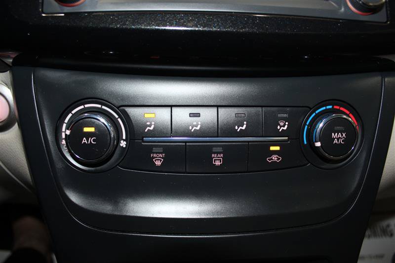 Used 2016 Nissan Sentra SV w/ Driver's Assist Package FWD image 22